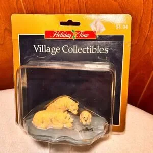 Holiday Time Village Collectibles Polar Bear Family Figurine With Fish Scene