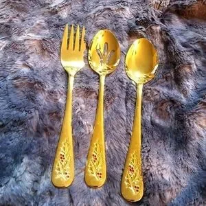 Hollyberry 3 Piece Serving Set