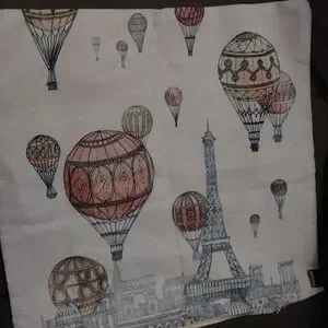 Hot Air Balloon And Eiffel Tower Print Pillow Cover. NWOT. 18" X 18"