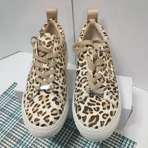 J/Slides Womens  Tan Leather Leopard Fashion Sneaker Size 7.5M New Without Tag