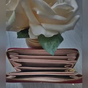 Jill‎ Stuart Engagement Ring Wallet