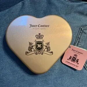 Juicy Couture Complexion Set