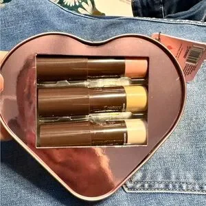 Juicy Couture Complexion Set