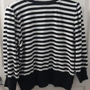 Karl Lagerfeld Womens Black And White Striped Crew Neck Sweater Soft Lar…