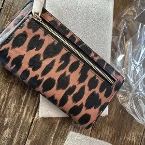 Kate Spade Schuyler Large Slim Bifold Leopard Wallet KE814 NWT $179 Leop…