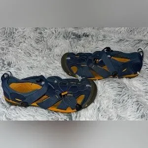 KEEN Newport Waterproof Sandals Little Kids Size 1 Slip On Hiking Trail Shoes