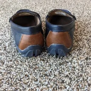 Kenneth Cole Navy Blue And Brown Boys Loafers Shoes Size 11
