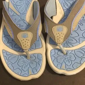 Kids Body Glove flip flops