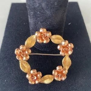 Krementz Gold Plated Round Leaf Rose Pin Brooch Signed