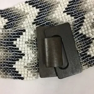 Large Seas Bead Stretch belt with wooden buckle