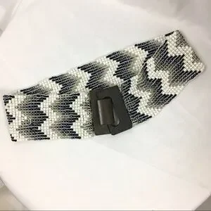 Large Seas Bead stretch belt with wooden buckle