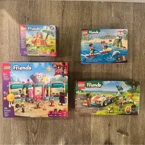 LEGO Friends Building Set of 4 girls LEGO
