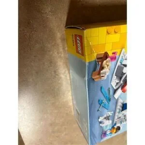 Lego Winter snowball Fight