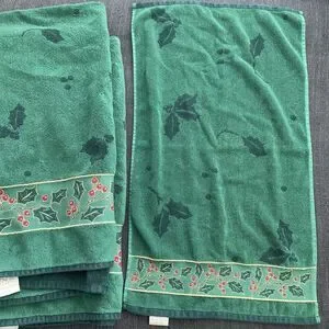 Lenox Green Holly Jacquard Bath Hand Guest Washcloth Towel Christmas Set 4