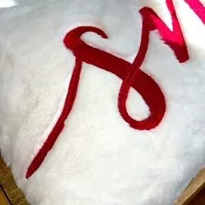 ❄️☃️LET IT SNOW Soft Plush Holiday Pillow NWT ❄️Cozy Comfort For Your Home