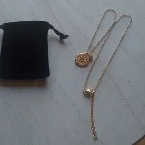Letter S necklace NEW‎
