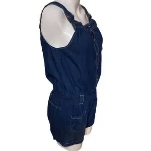 Levi’s Denim Romper Size M (Fits Like Sizes 6-8)