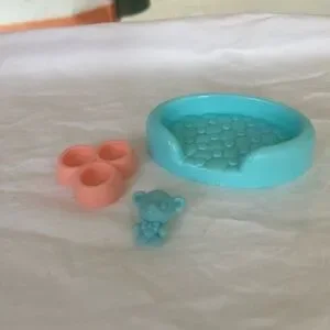 Littlest Pet Shop Accessoires Cat Bed With Toy And Bowls