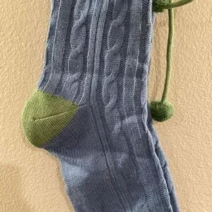 LL Bean Maine Winter Socks Womens Sz L-XL Acrylic/Wool-Blend Blue Pom Pom‎