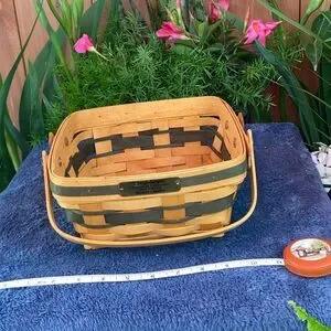 Longaberger Double hinged Handle Vintage Christmas basket W/o liner