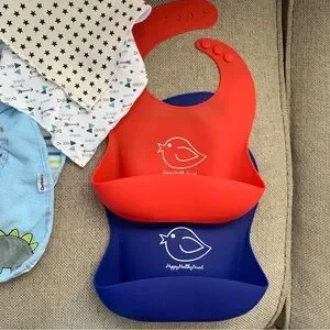 Lot Of Baby Items Bee Robe Pooh Towel Bag Full Zip Bibs Size 0 3 6 9 Months