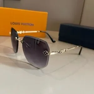 Louis Vuitton Black Sunglasses