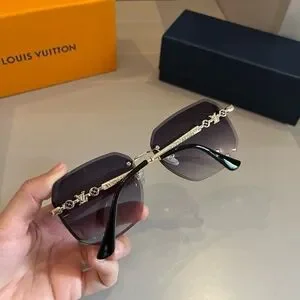 Louis Vuitton Black Sunglasses