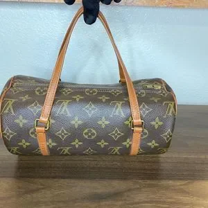 LOUIS VUITTON Monogram Bag. Papillon 26