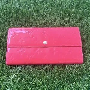 Louis Vuitton Vintage Patent Leather Red Zippy Wallet