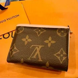Louis Vuitton Zoe Wallet