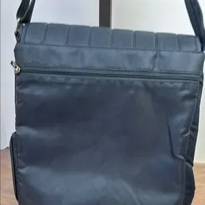 Lug Grey Messenger Bag With Modern Design And Water-Resistant Fabric