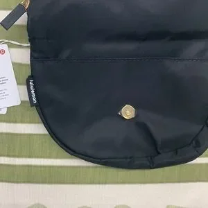 Lululemon Athletica Black Festival Bag-2L