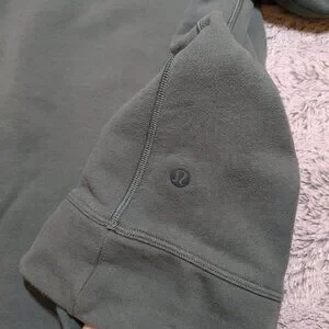 Lululemon Green Crew Sweatshirt Pullover Sweater Just Pleat It Size 10