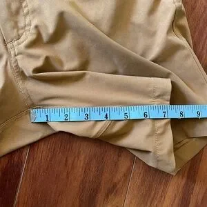 Lululemon Men’s Chino Shorts Khaki Size Medium
