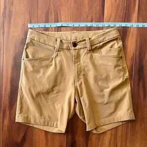 Lululemon Men’s Chino Shorts Khaki Size Medium