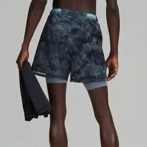 Lululemon Surge Shorts 6" Lined Elastic Waist Tidal Dye River Blue Mens Large