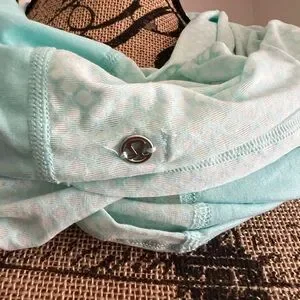Lululemon Twist & Shout Scarf Sea Foam Green Scarf