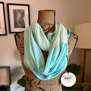 Lululemon Twist & Shout Scarf Sea Foam Green Scarf