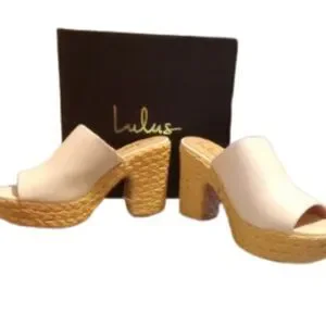 Lulus Women's Size 11 White Ervyn Wedge Heels - NWT