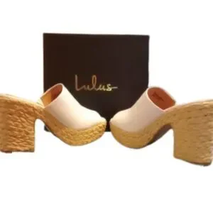 Lulus Women's Size 11 White Ervyn Wedge Heels - NWT