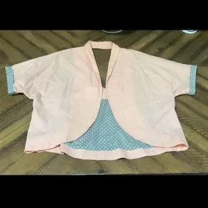 Lush Cropped Blazer with Back Cut-out Large