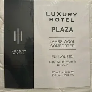 LUXURY HOTEL PLAZA LAMBS WOOL COMFORTER QUILTED WHITE FULL / QUEEN SIZE