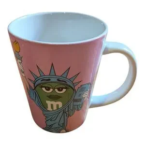 M & M’s World Green "Liberty & Chocolate For All" Mug Statue of Liberty 2013
