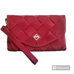 MAGGIE BAGS SEATBELT RED CLUTCH