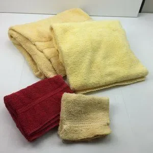 Mainstays Home Caress Bathroom Bath Hand Towel Washcloth Mickey Mouse Red Yellow