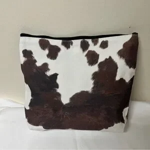 Makeup Bag- Cow Print On Canvas NIP Open Interior 7Hx8.75Lx2D” Great Gifts
