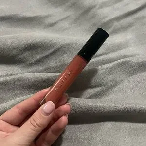 Mally Kiss Me Lip Gloss XOX