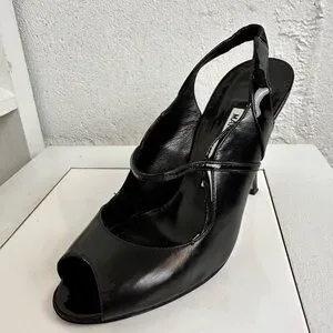 Manolo Blahnik Black Leather Printed Slingback Peep Toe Pumps – Size 36.5