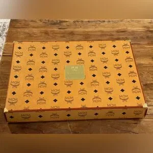 MCM Munich White & Gold Luxury Bath Towel — Vintage Boxed Collectible