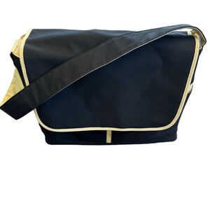 Medela Metro Breast Pump Bag - Black and Yellow Insulated Padded Bag